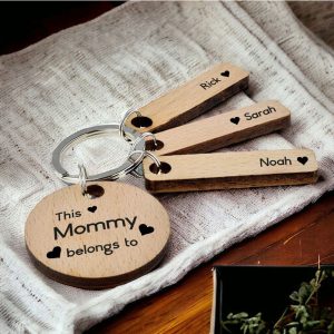 Houten Sleutelhanger “Belongs to”